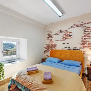 Macaja Appartamento Varazze